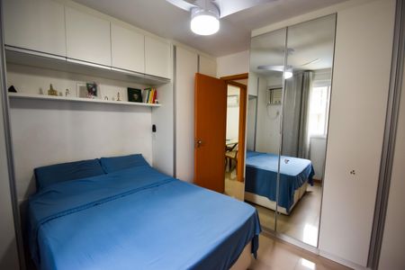 Apartamento à venda com 79m², 3 quartos e 2 vagas Apartamento à venda com 79m², 3 quartos e 2 vagasSuíte