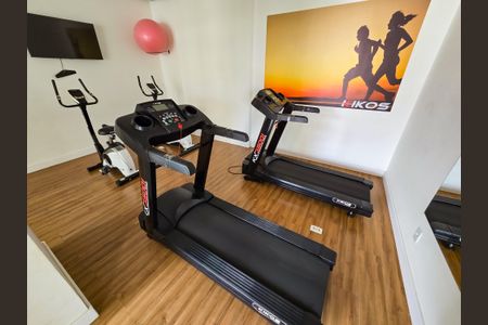 Apartamento à venda com 79m², 3 quartos e 2 vagas Apartamento à venda com 79m², 3 quartos e 2 vagasÁrea comum - Academia