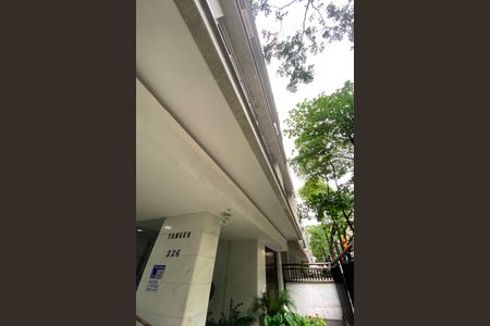 Apartamento à venda com 261m², 4 quartos e 2 vagas Apartamento à venda com 261m², 4 quartos e 2 vagasFachada