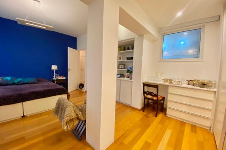 Apartamento à venda com 261m², 4 quartos e 2 vagas Apartamento à venda com 261m², 4 quartos e 2 vagasQuarto 2
