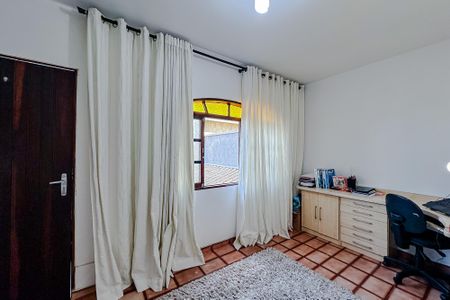 Apartamento à venda com 187m², 3 quartos e 3 vagasEscritório