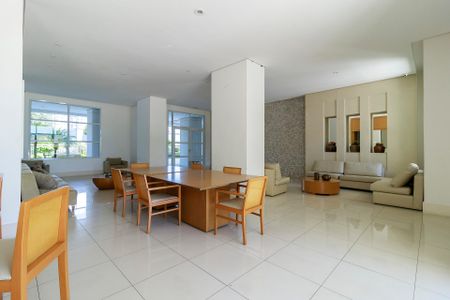 Apartamento à venda com 80m², 3 quartos e 1 vaga Apartamento à venda com 80m², 3 quartos e 1 vagaÁrea Comum