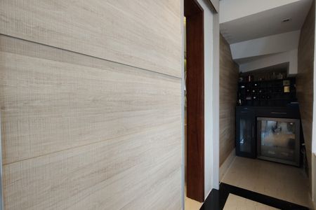 Casa de condomínio à venda com 441m², 3 quartos e 2 vagasDetalhe Sala