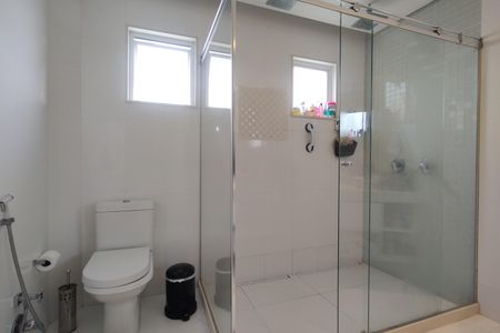 Casa de condomínio à venda com 441m², 3 quartos e 2 vagasBanheiro da Suíte 3