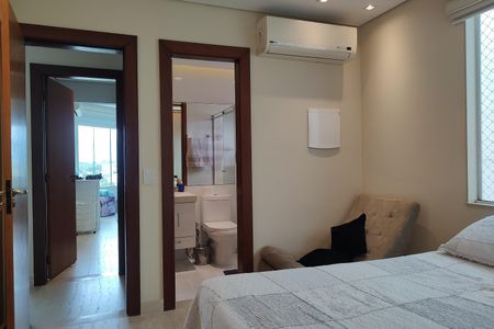 Casa de condomínio à venda com 441m², 3 quartos e 2 vagasQuarto 1 - Suíte