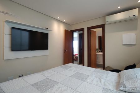 Casa de condomínio à venda com 441m², 3 quartos e 2 vagasQuarto 1 - Suíte