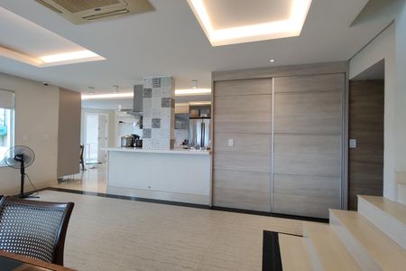 Casa de condomínio à venda com 441m², 3 quartos e 2 vagasSala