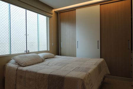 Casa de condomínio à venda com 441m², 3 quartos e 2 vagasQuarto 1 - Suíte