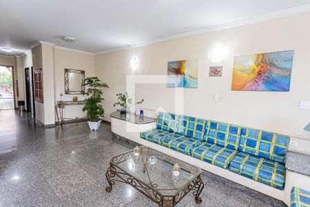 Apartamento à venda com 95m², 3 quartos e 1 vaga Apartamento à venda com 95m², 3 quartos e 1 vagaHall