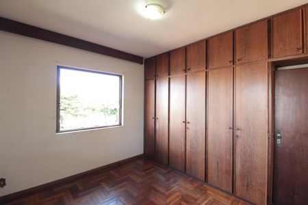 Casa à venda com 830m², 4 quartos e 4 vagasQuarto 1