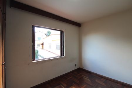 Casa à venda com 830m², 4 quartos e 4 vagasQuarto 2