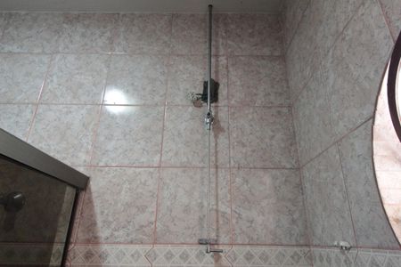 Casa à venda com 830m², 4 quartos e 4 vagasBanheiro Social