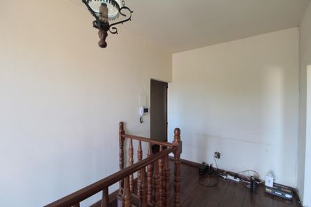 Casa à venda com 830m², 4 quartos e 4 vagasHall dos Quartos