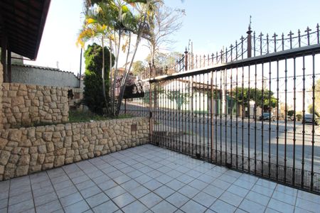 Casa à venda com 830m², 4 quartos e 4 vagasGaragem