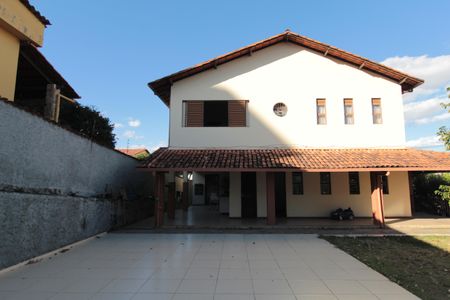 Casa à venda com 830m², 4 quartos e 4 vagasQuintal
