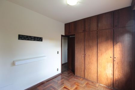 Casa à venda com 830m², 4 quartos e 4 vagasQuarto 2