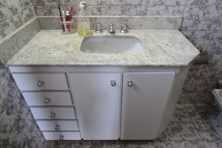 Casa à venda com 830m², 4 quartos e 4 vagasBanheiro da Suite