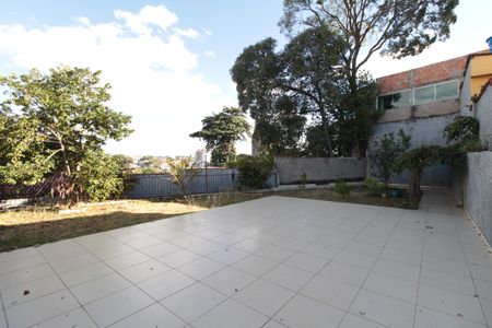 Casa à venda com 830m², 4 quartos e 4 vagasQuintal
