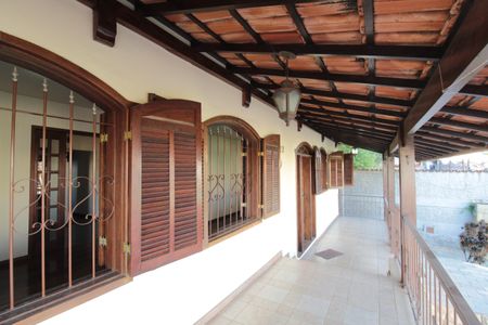 Casa à venda com 830m², 4 quartos e 4 vagasFachada