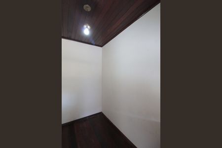 Casa à venda com 830m², 4 quartos e 4 vagasQuarto de Serviço