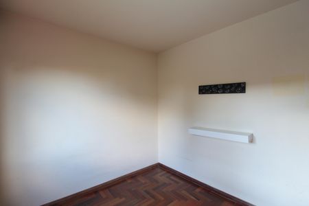 Casa à venda com 830m², 4 quartos e 4 vagasQuarto 2