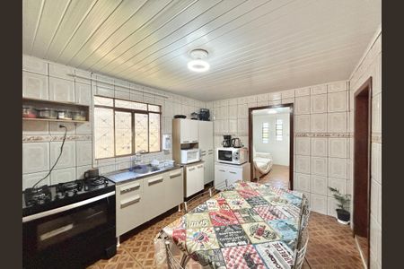 Casa à venda com 72m², 3 quartos e sem vaga Casa à venda com 72m², 3 quartos e sem vagaCozinha