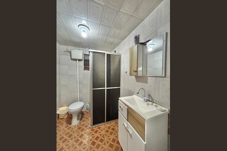 Casa à venda com 72m², 3 quartos e sem vaga Casa à venda com 72m², 3 quartos e sem vagaBanheiro