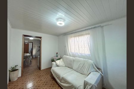 Casa à venda com 72m², 3 quartos e sem vaga Casa à venda com 72m², 3 quartos e sem vagaSala