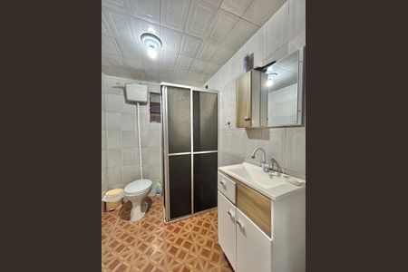 Casa à venda com 72m², 3 quartos e sem vaga Casa à venda com 72m², 3 quartos e sem vagaBanheiro