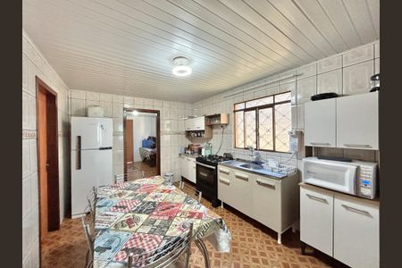 Casa à venda com 72m², 3 quartos e sem vaga Casa à venda com 72m², 3 quartos e sem vagaCozinha