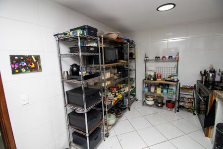 Casa de condomínio à venda com 260m², 3 quartos e 2 vagas Casa de condomínio à venda com 260m², 3 quartos e 2 vagasCozinha