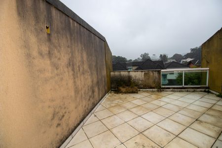 Casa de condomínio à venda com 260m², 3 quartos e 2 vagas Casa de condomínio à venda com 260m², 3 quartos e 2 vagasTerraço