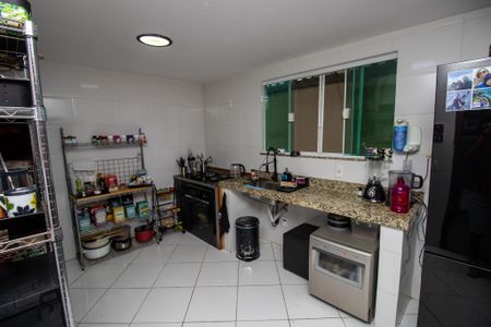 Casa de condomínio à venda com 260m², 3 quartos e 2 vagas Casa de condomínio à venda com 260m², 3 quartos e 2 vagasCozinha