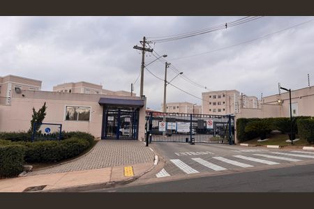 Apartamento à venda com 44m², 2 quartos e 1 vaga Apartamento à venda com 44m², 2 quartos e 1 vagaFachada