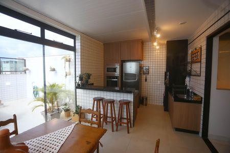 Apartamento à venda com 177m², 3 quartos e 2 vagasTerraço