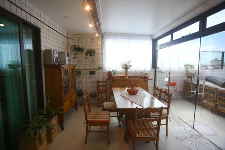 Apartamento à venda com 177m², 3 quartos e 2 vagasTerraço