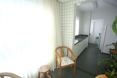 Apartamento à venda com 177m², 3 quartos e 2 vagasCozinha