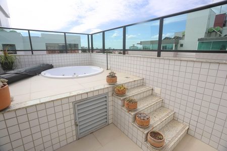 Apartamento à venda com 177m², 3 quartos e 2 vagasTerraço