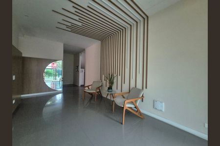 Apartamento à venda com 160m², 4 quartos e 2 vagas Apartamento à venda com 160m², 4 quartos e 2 vagasÁrea Comum