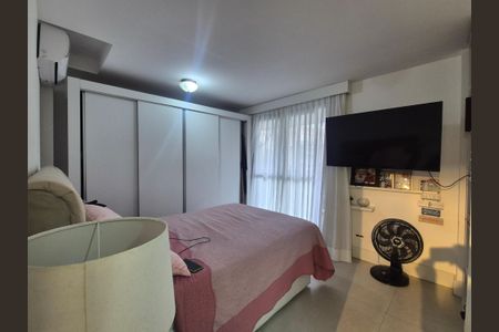 Apartamento à venda com 160m², 4 quartos e 2 vagas Apartamento à venda com 160m², 4 quartos e 2 vagasSuíte 1