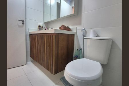Apartamento à venda com 160m², 4 quartos e 2 vagas Apartamento à venda com 160m², 4 quartos e 2 vagasBanheiro da Suíte 4