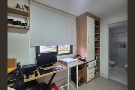 Apartamento à venda com 160m², 4 quartos e 2 vagas Apartamento à venda com 160m², 4 quartos e 2 vagasSuíte 3