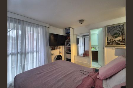 Apartamento à venda com 160m², 4 quartos e 2 vagas Apartamento à venda com 160m², 4 quartos e 2 vagasSuíte 1