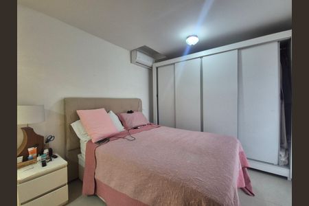 Apartamento à venda com 160m², 4 quartos e 2 vagas Apartamento à venda com 160m², 4 quartos e 2 vagasSuíte 1