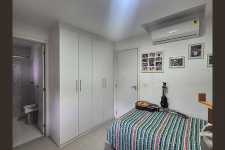 Apartamento à venda com 160m², 4 quartos e 2 vagas Apartamento à venda com 160m², 4 quartos e 2 vagasSuíte 3
