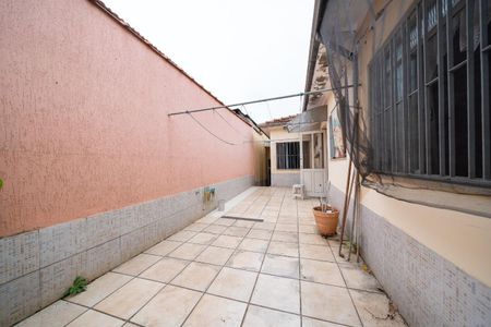 Casa à venda com 210m², 3 quartos e 3 vagas Casa à venda com 210m², 3 quartos e 3 vagasÁrea Externa