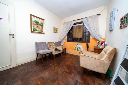 Casa à venda com 210m², 3 quartos e 3 vagas Casa à venda com 210m², 3 quartos e 3 vagasQuarto 2