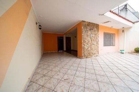 Casa à venda com 210m², 3 quartos e 3 vagas Casa à venda com 210m², 3 quartos e 3 vagasÁrea Externa