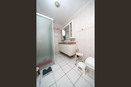 Casa à venda com 210m², 3 quartos e 3 vagas Casa à venda com 210m², 3 quartos e 3 vagasBanheiro 1