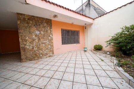 Casa à venda com 210m², 3 quartos e 3 vagas Casa à venda com 210m², 3 quartos e 3 vagasÁrea Externa